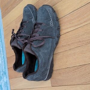 Skechers Women's Brown Suede Memory Foam Air Cooled Leather Sneakers 9.5